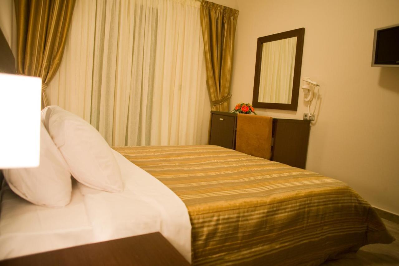 Hotel Onira Boutique Tolón Zewnętrze zdjęcie